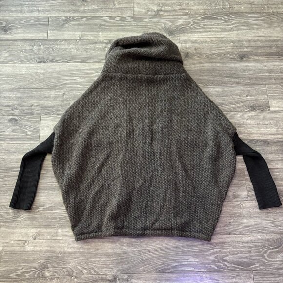 Melow By Melissa Bolduc Petrouchka Poncho Womens S/M Virgin Wool Pull Designer - Picture 15 of 15